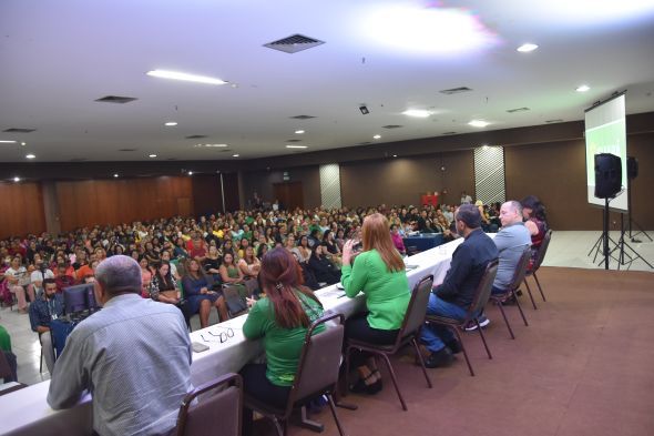 Prefeitura de Cuiab | Evento formativo abre atividades escolares para o segundo semestre da rede municipal