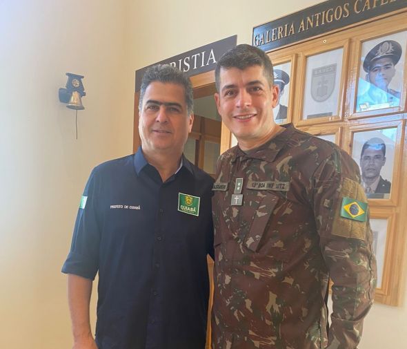 Prefeitura de Cuiab | Prefeito participa de homenagem ao padre Alessandro Barros, que segue para Roma no prximo dia 14