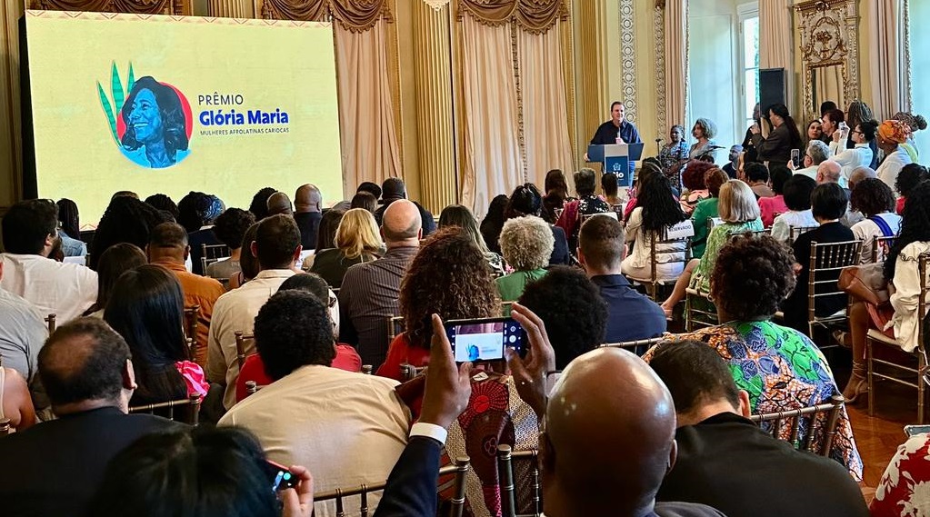 Prefeitura homenageia sete mulheres com o Prêmio Glória Maria - Prefeitura da Cidade do Rio de Janeiro