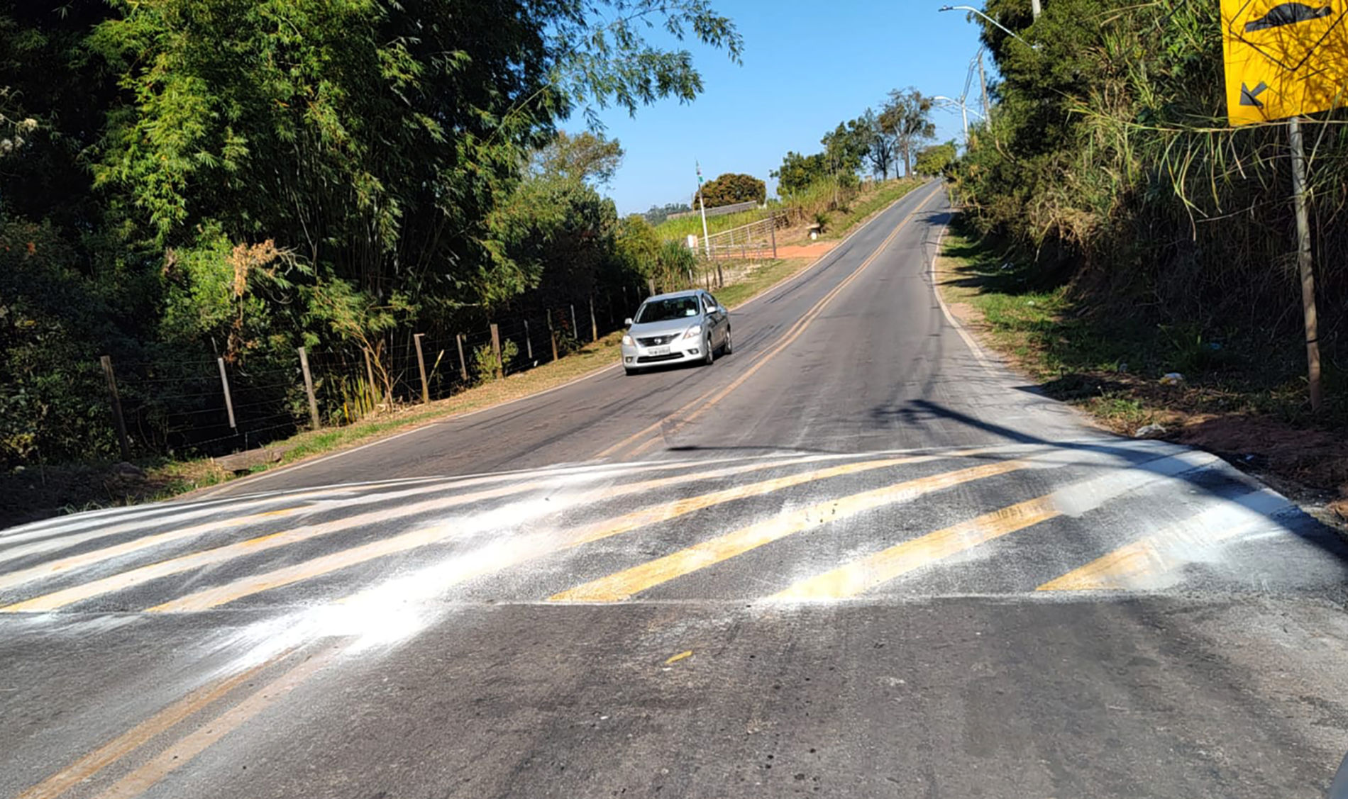 Com foco na segurança, Avenida José Mezzalira recebe novas lombadas padronizadas