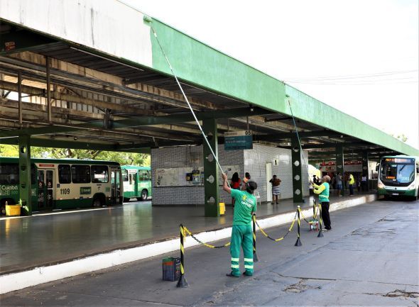 Prefeitura de Cuiab | Recuperao do telhado finalizada e trabalho no Terminal do CPA I avana para fase de pintura