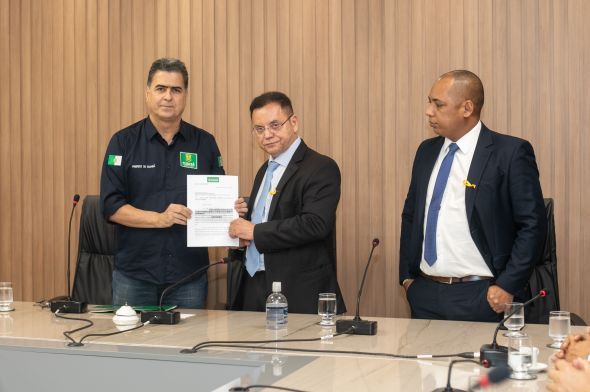 Prefeitura de Cuiab | Relatrio revela srie de irregularidades e rombo de R$183 milhes na gesto da sade pblica pelo gabinete de interveno