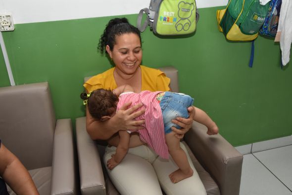 Prefeitura de Cuiab | Unidades da rede pblica que atendem crianas em idade de creche incentivam a amamentao