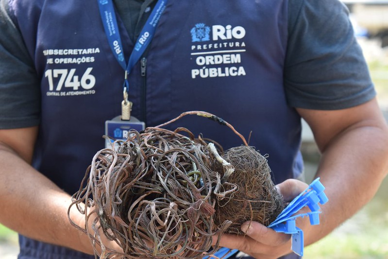 Seop apreende 20 quilos de cobre em ferro-velho ilegal na Lagoa - Prefeitura da Cidade do Rio de Janeiro