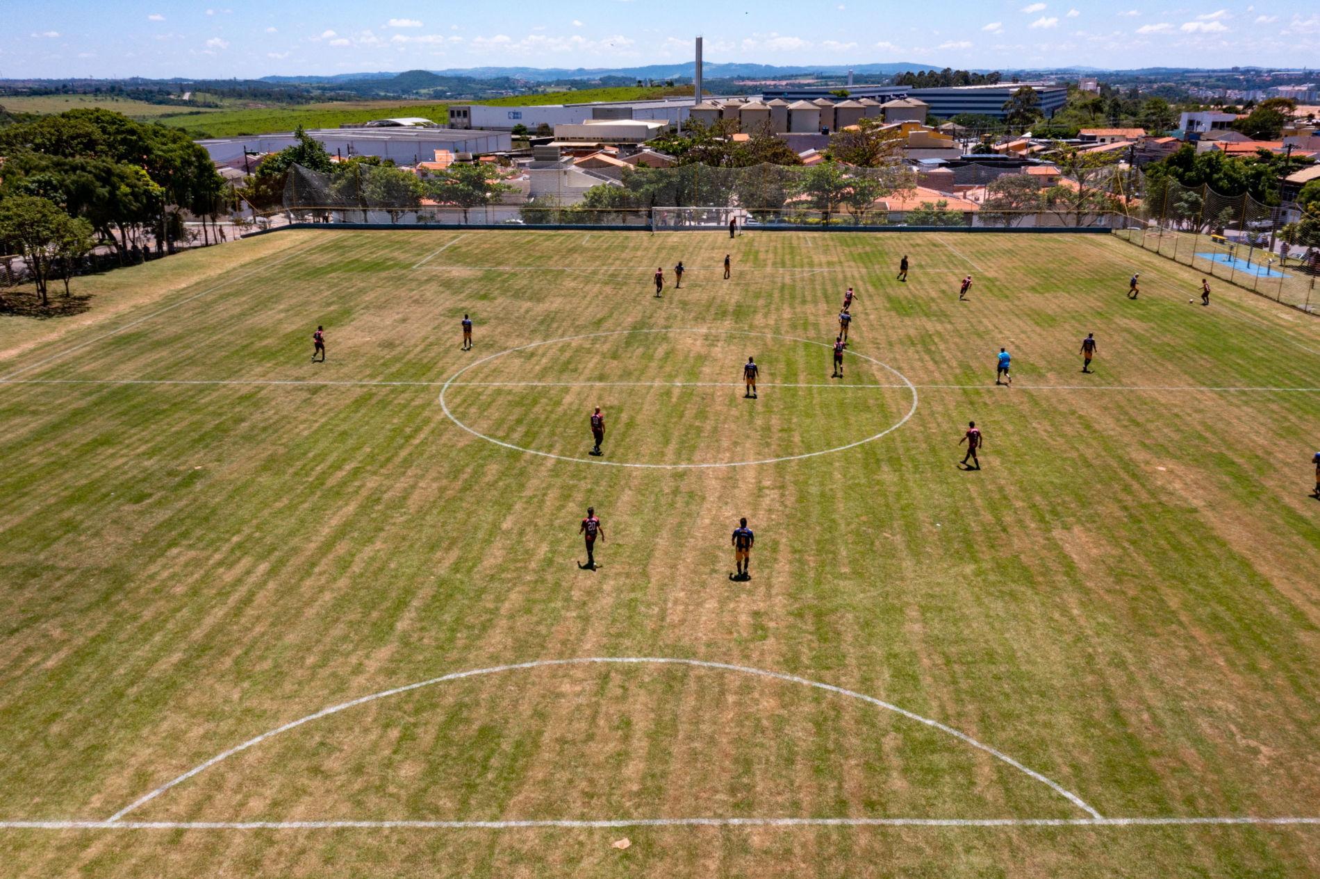 Novo campo do CECE Léo abre investimentos de R$ 2 milhões no espaço