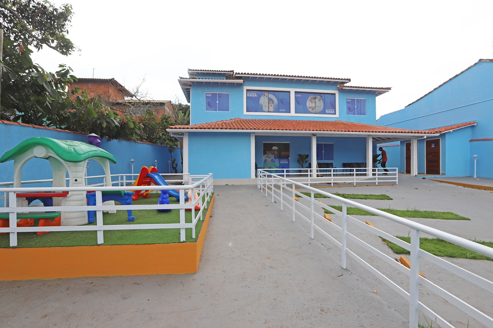 Prefeitura de Búzios inaugura novo prédio da Policlínica Almerinda da Conceição na Rasa