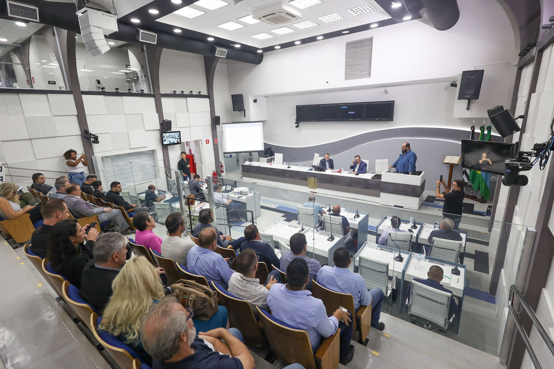Lei Orçamentária Anual é apresentada em audiência pública na Câmara