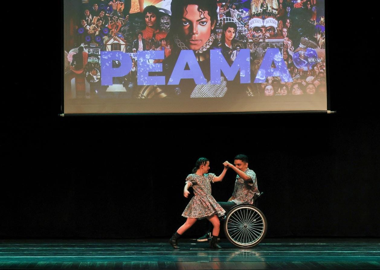 Mostra de Dança do Peama lota Polytheama e emociona público