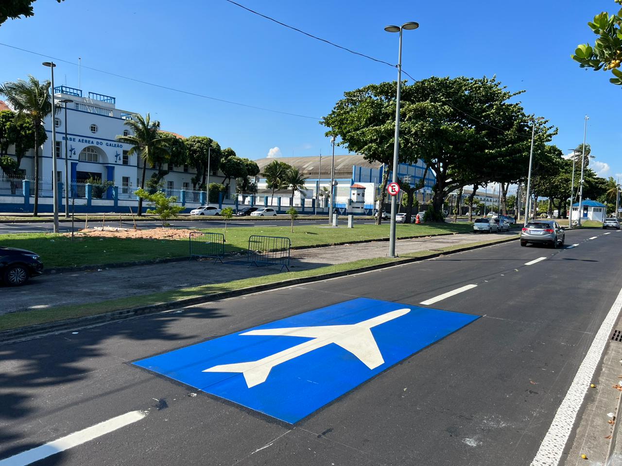 Prefeitura inaugura sinalização no asfalto no trajeto para o Aeroporto Internacional Tom Jobim - Prefeitura da Cidade do Rio de Janeiro