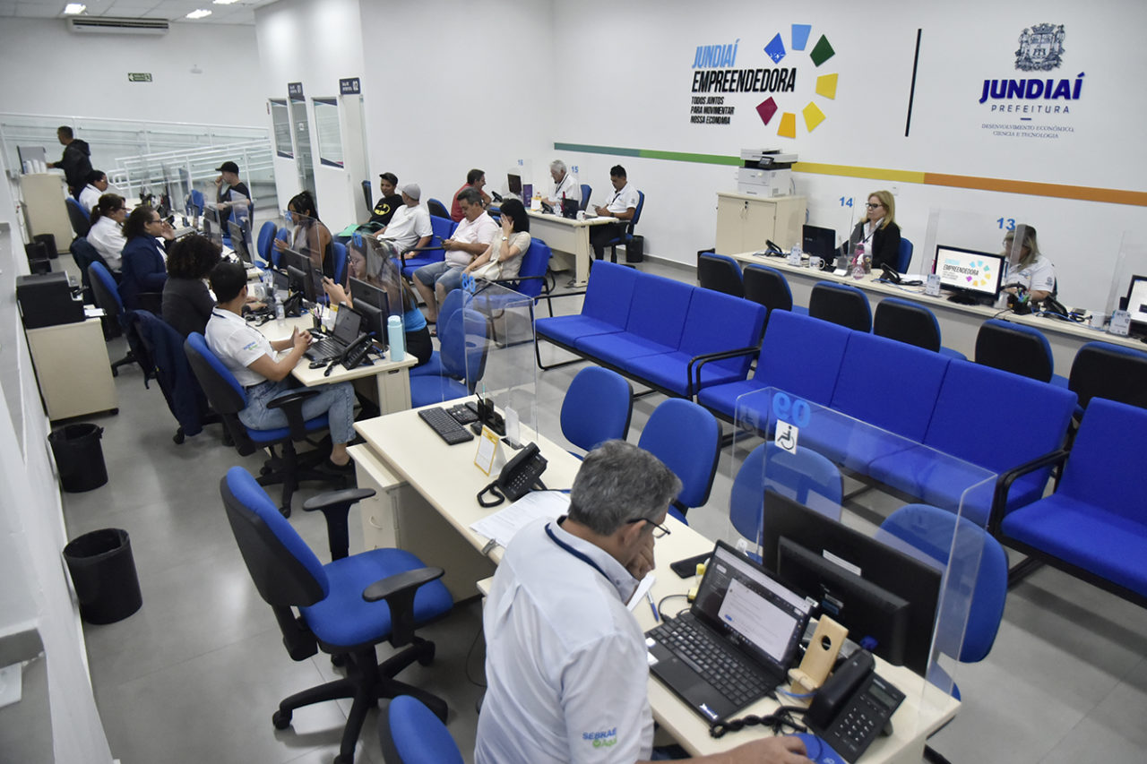 Moradores do São Camilo participam de mutirão do emprego no Espaço Jundiaí Empreendedora