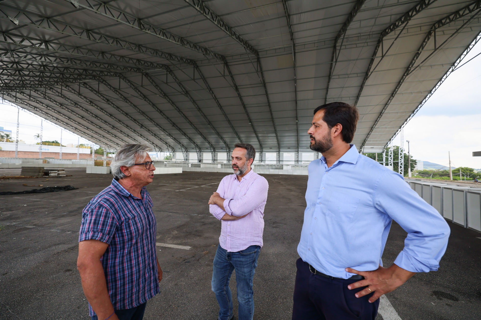 Prefeito e gestores vistoriam preparativos para a Festa da Uva