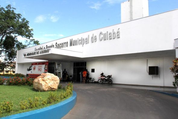 Prefeitura de Cuiab | Equipe da Secretaria Municipal de Sade identifica falta de medicamentos e insumos no antigo PS de Cuiab aps interveno do Estado