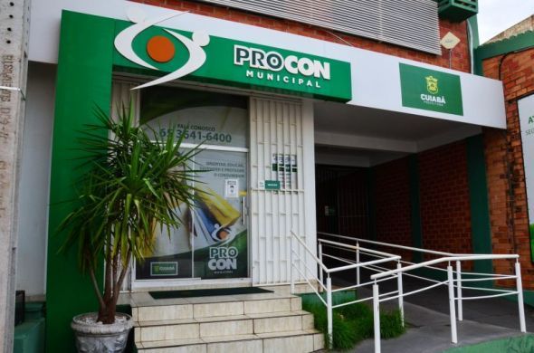 Prefeitura de Cuiab | Procon Municipal participa de operao de fiscalizao que resultou na apreenso de produtos de cosmticos irregulares