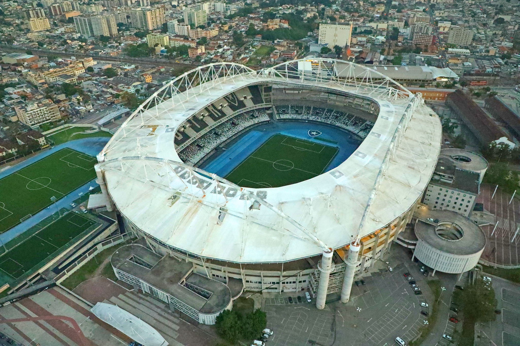 Rua Doutor Padilha será interditada para jogo do Botafogo no Estádio Nilton Santos - Prefeitura da Cidade do Rio de Janeiro