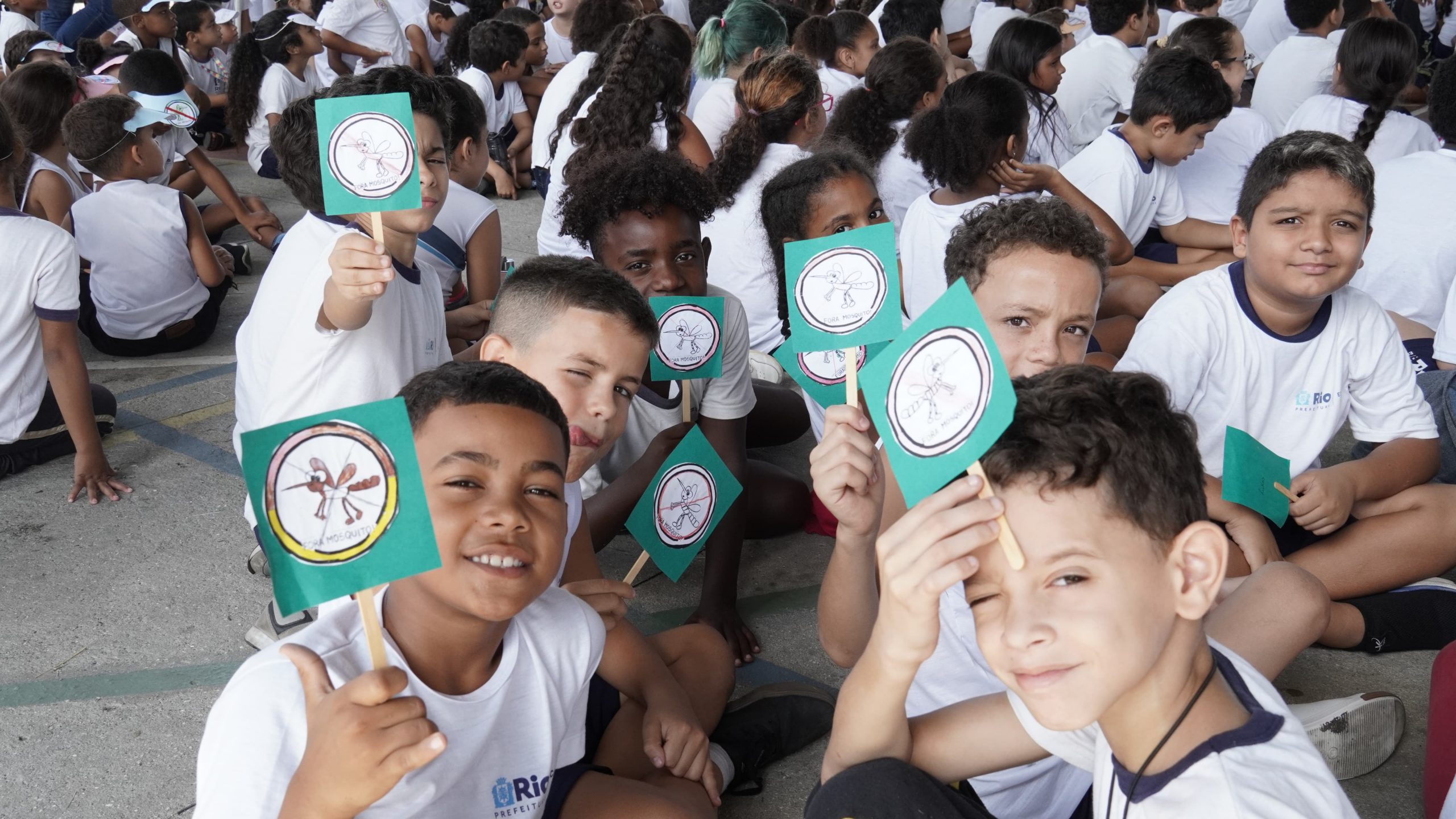 Escolas da rede municipal têm ação de combate às arboviroses - Prefeitura da Cidade do Rio de Janeiro