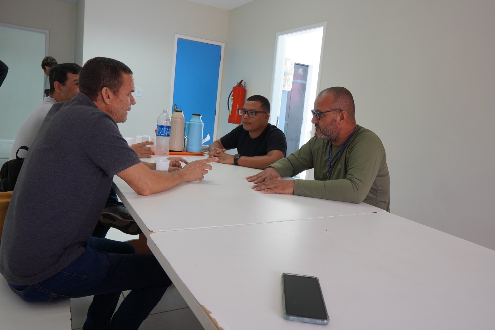 Vigilância Ambiental de Búzios recebe representantes do Instituto Vital Brazil para treinamento de controle de escorpiões