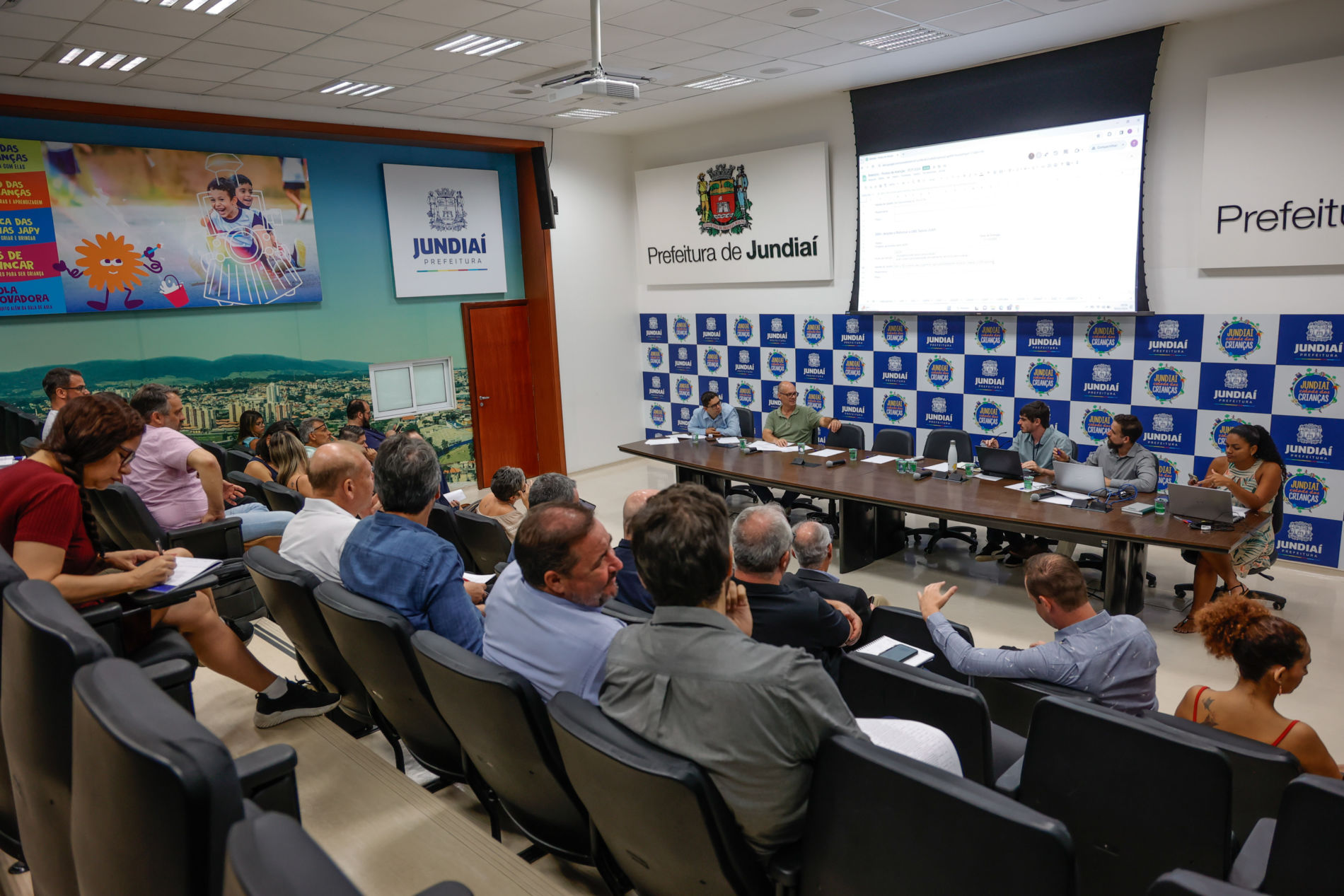 Avanços em obras prioritárias são apresentados em Reunião de Monitoramento